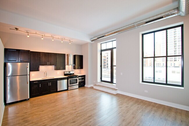 Building Photo - 1338 S Michigan Ave
