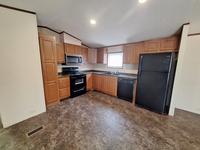 Building Photo - 1134 Kelly Dr