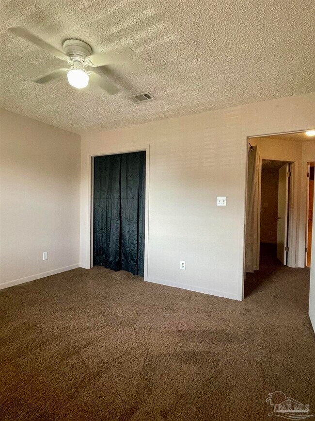 Building Photo - 1144 Redwood Ln