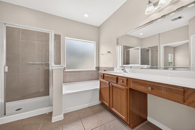 Building Photo - 430 Dockside Terrace