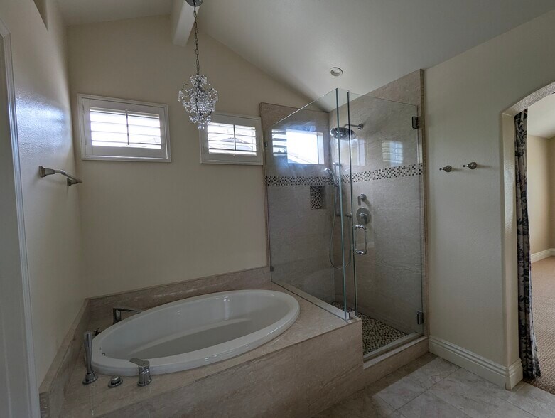 Building Photo - 2300 Rutland Pl