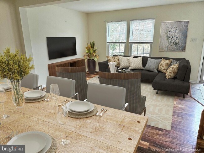 Building Photo - 114 Madison Ct