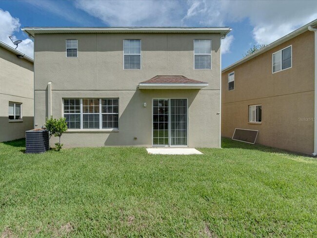 Building Photo - 17552 Queensland St