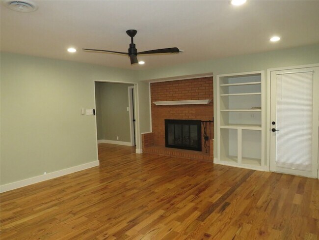 Building Photo - 3316 Darby Ln