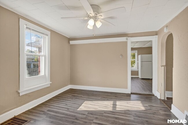 Building Photo - Charming 3BR House in Kankakee