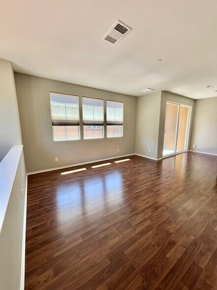 Building Photo - 1415 Calabria St