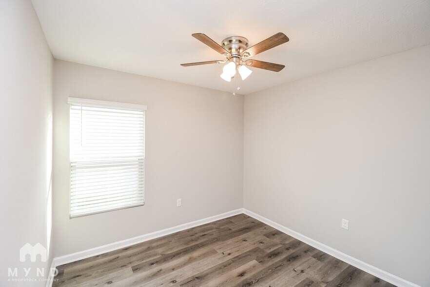 Building Photo - 12372 Cherry Bluff Dr