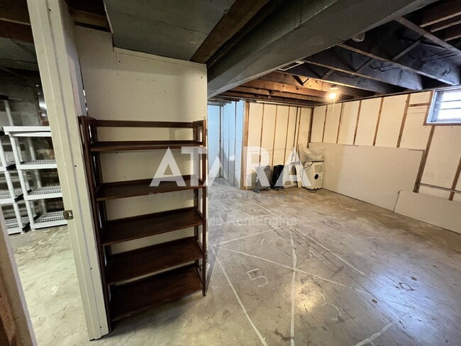 Building Photo - 2959 S 600 E