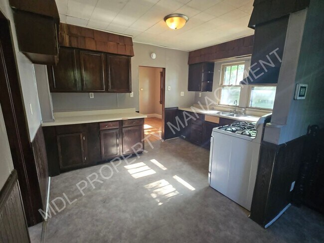 Building Photo - 3-Bedroom House in Saginaw