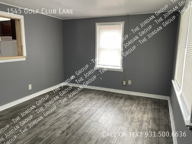 Building Photo - 1545 Golf Club Ln