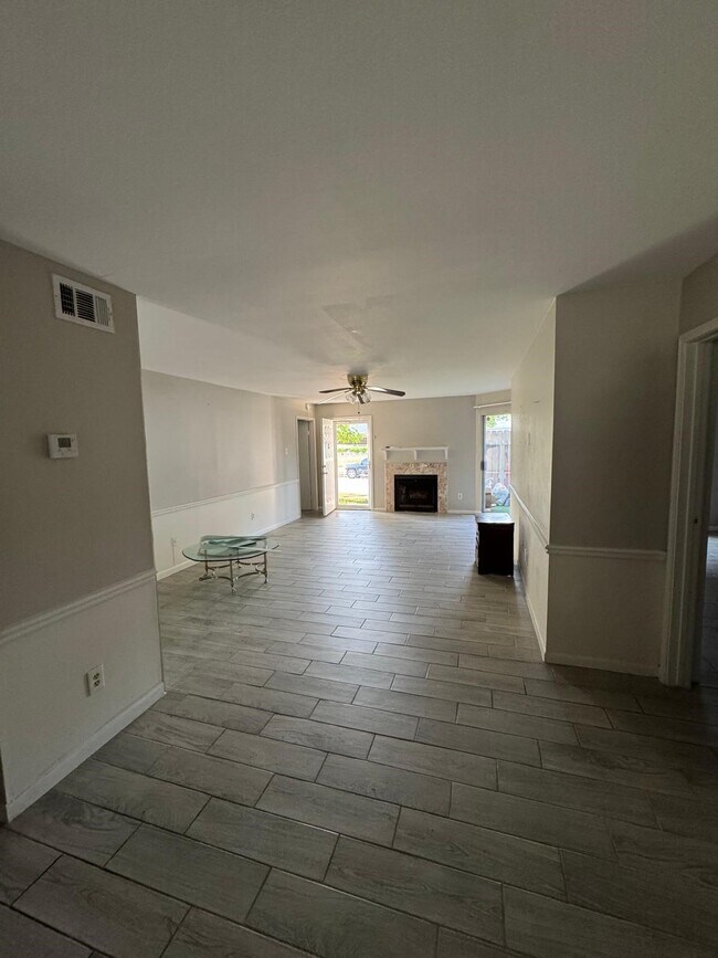 Building Photo - 8787 Brae Acres Rd