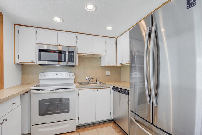Building Photo - 342 Southwind Dr