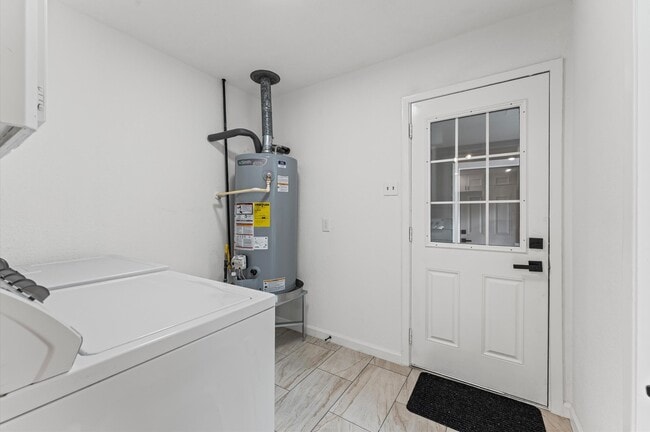 Building Photo - 27241 Wells Ln