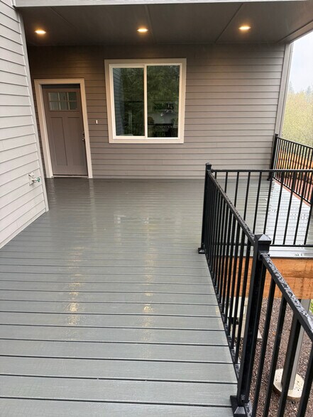 Primary Photo - 222 Curtis Dr