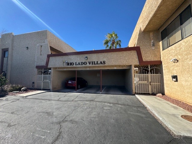 Building Photo - 454 Riverfront Dr