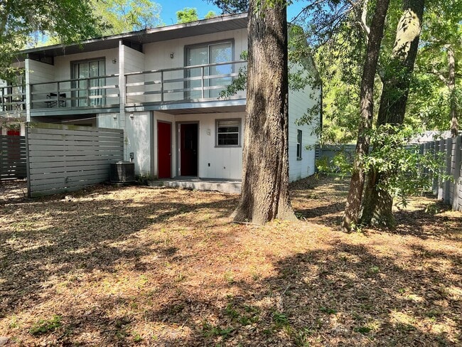 Building Photo - 1231 SW 61st Terrace