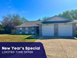 Building Photo - 8808 Meadow Range St