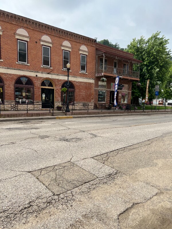 Building Photo - 219 Main St