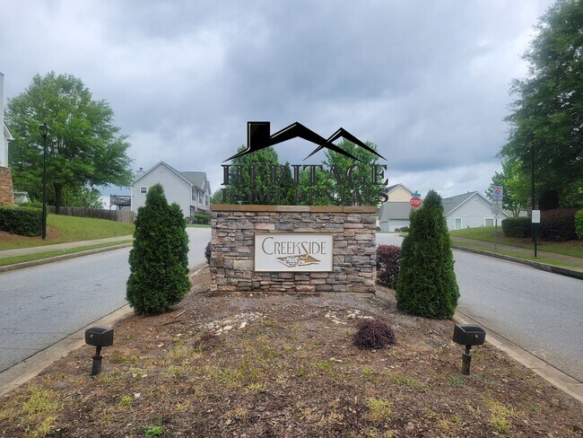 Building Photo - WOW!!! GORGEOUS HOME IN POPULAR CREEKSIDE SUBDIVSION / SWIM / TENNIS / UPGRADES GALLORE