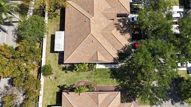 Building Photo - 1033 SW 42nd Terrace