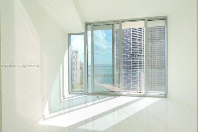 Building Photo - 300 Biscayne Blvd Way
