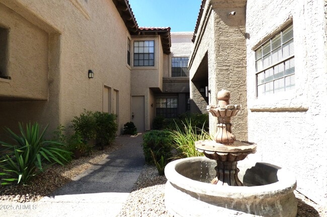 Building Photo - 10017 E Mountain View Rd