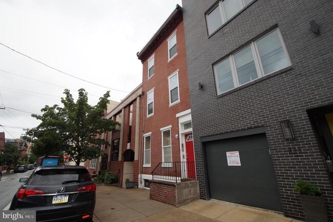 Building Photo - 709 S 20th St