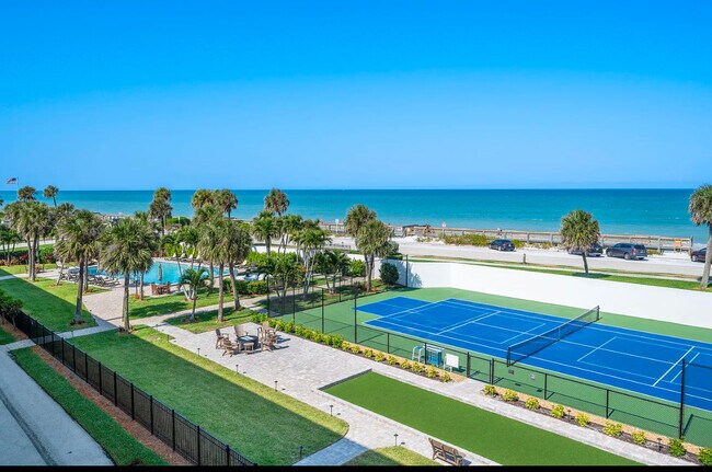 Building Photo - 4141 Ocean Dr