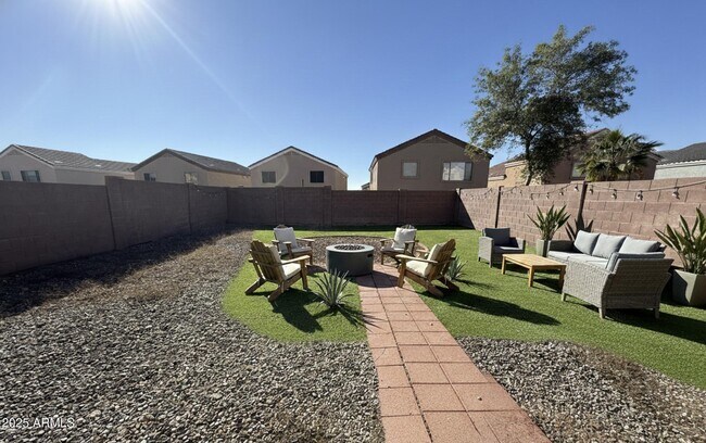 Building Photo - 23363 W Pima St