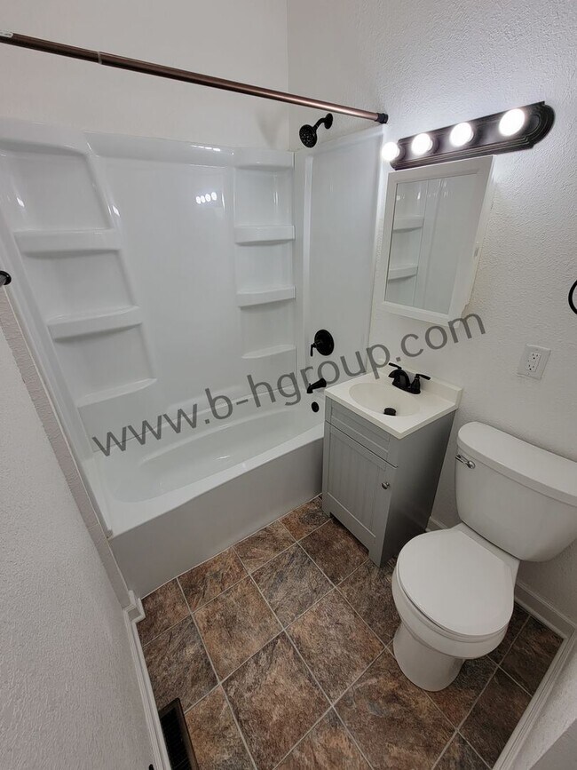 Building Photo - 5714 7th Ave