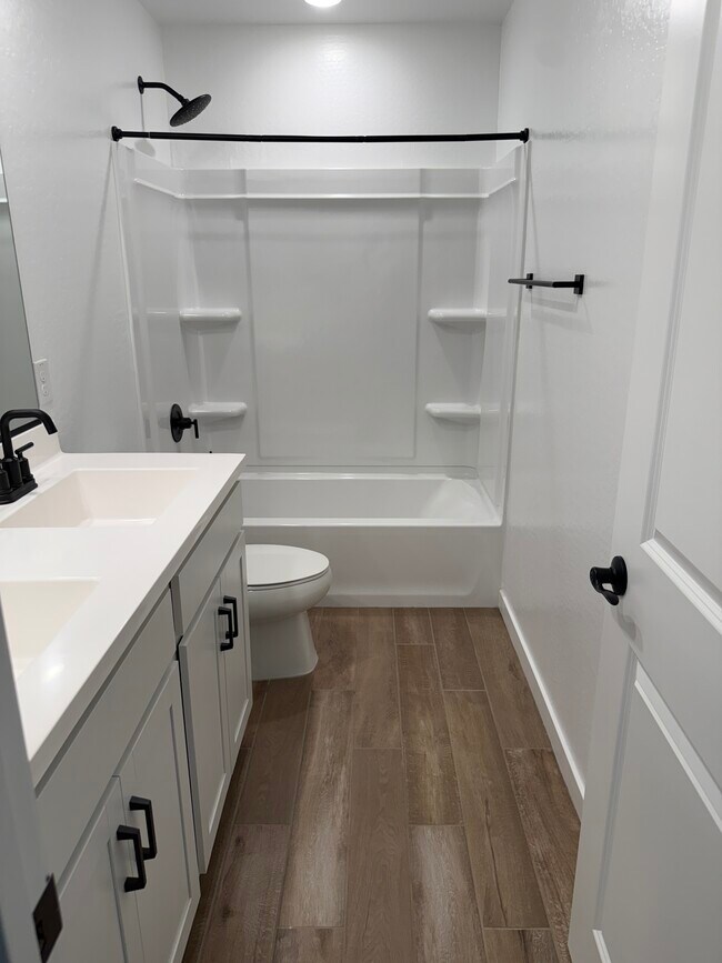 Building Photo - 18085 W Lupine Ave