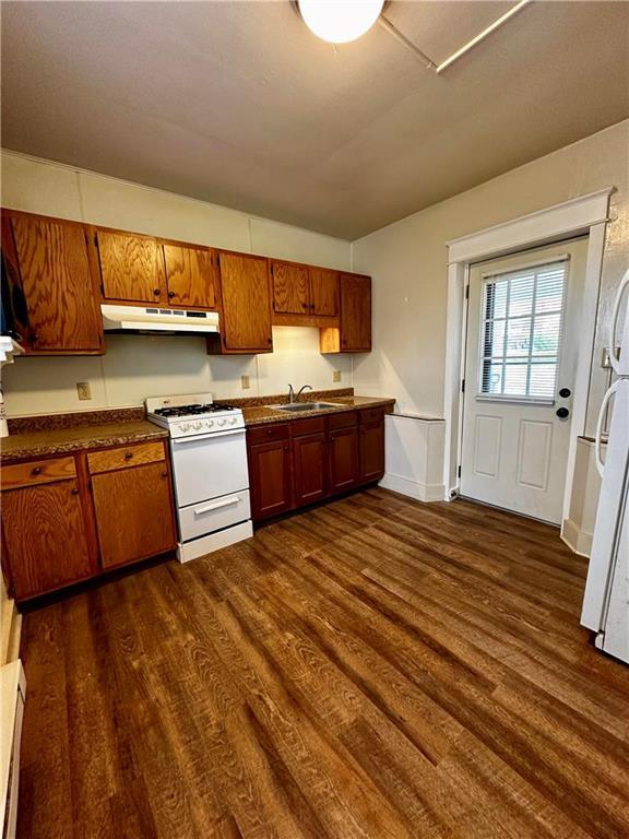 Building Photo - 2411 S 5th St