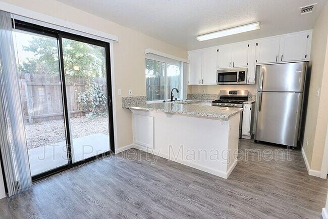 Building Photo - 5828 Alorn Ln