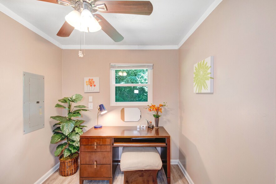 Building Photo - 2612 Couchville Pike