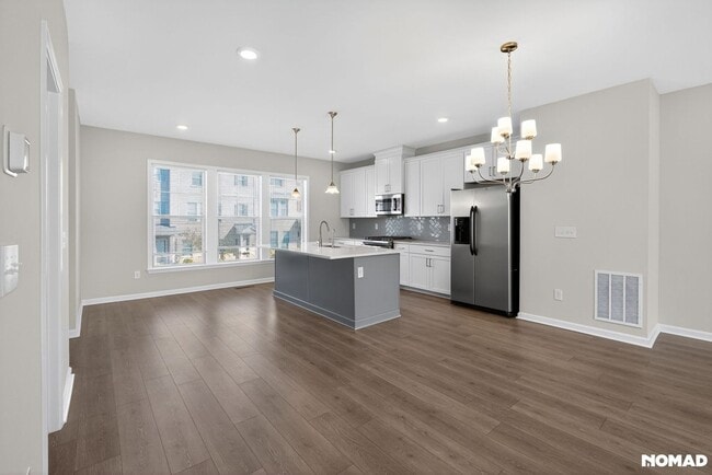 Building Photo - 3447 Hidden Valley Cir