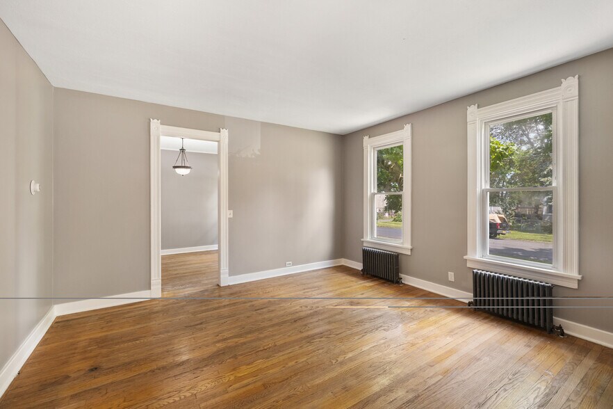 Building Photo - 115 E Yates St
