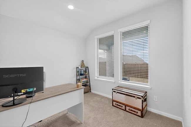 Building Photo - 2319 Kirkstall Wy