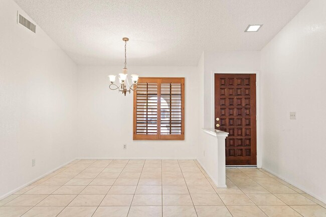 Building Photo - 7309 W Canterbury Dr