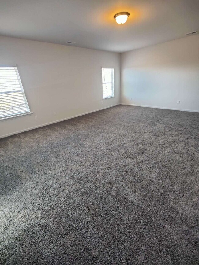 Building Photo - 500 Ozark Ln