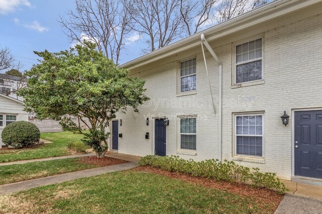 Building Photo - 321 S Gardner Ave