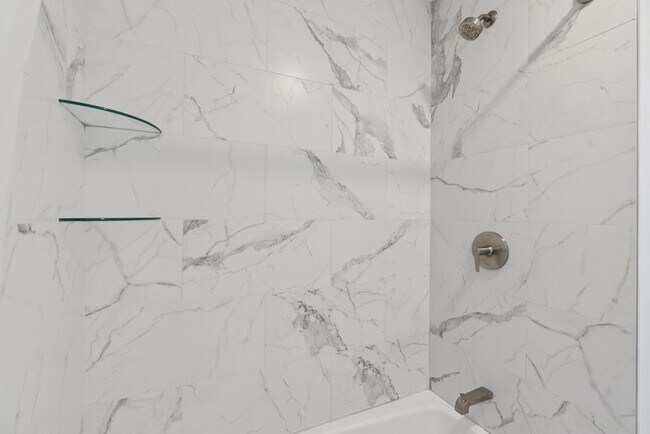 Building Photo - 1 Hoxton Ln