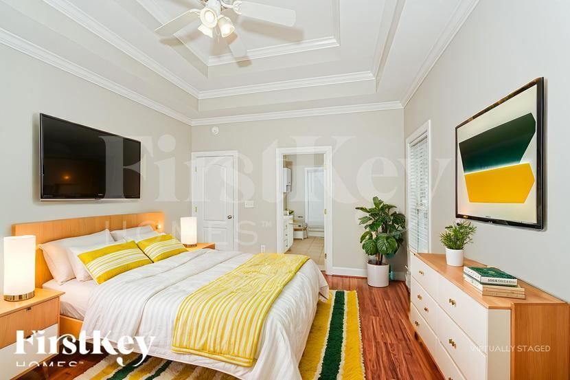 Building Photo - 136 Silverstone Ln