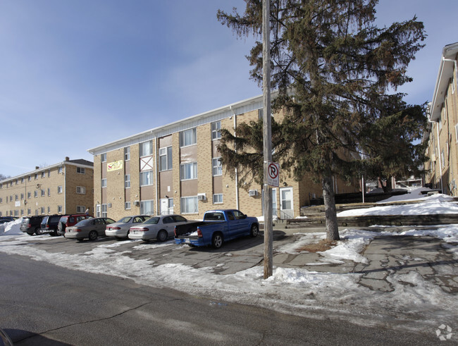 Building Photo - Cottonwood Apartments