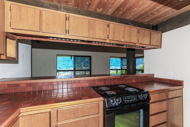 Building Photo - 3368A Anoai Pl