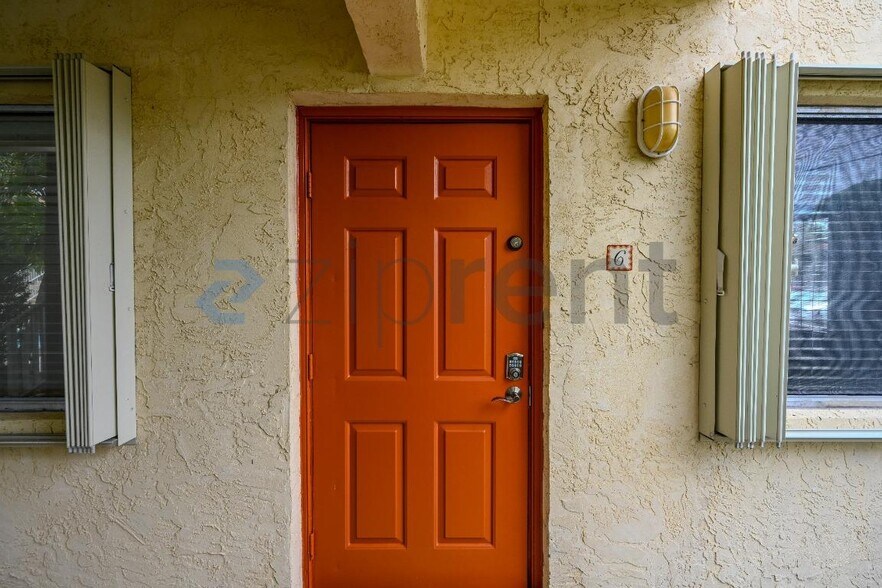 Building Photo - Unit Unit 6/Bamboo Villas