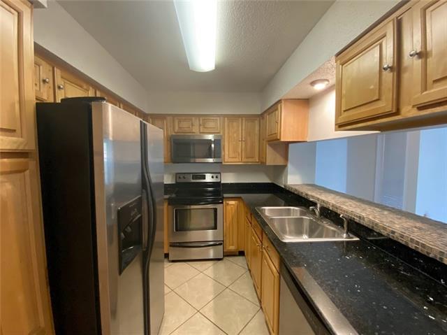 Building Photo - 2 Mariners Cv N