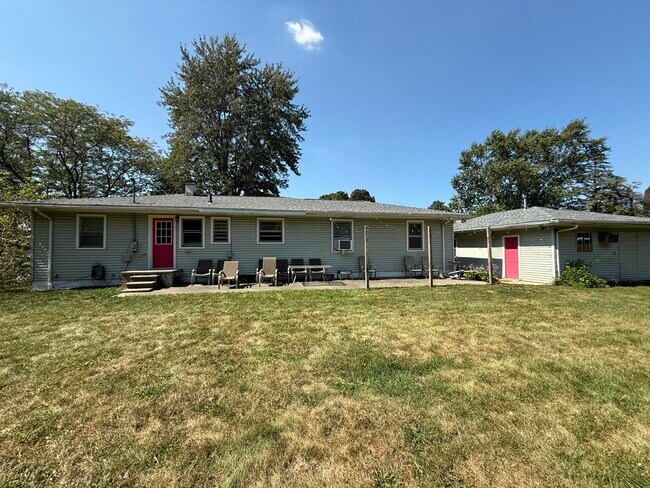 Building Photo - 8603 Bunton Rd