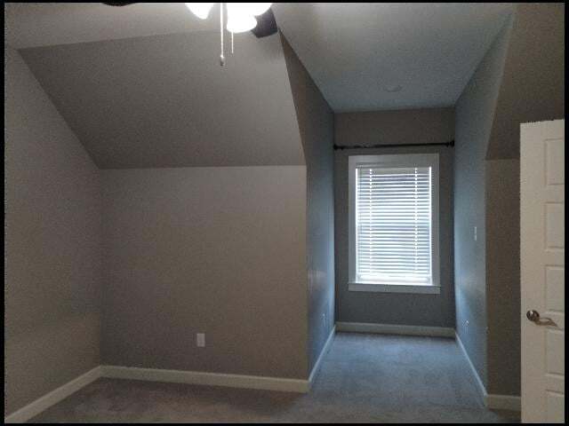 Building Photo - 17 Rosans Ct