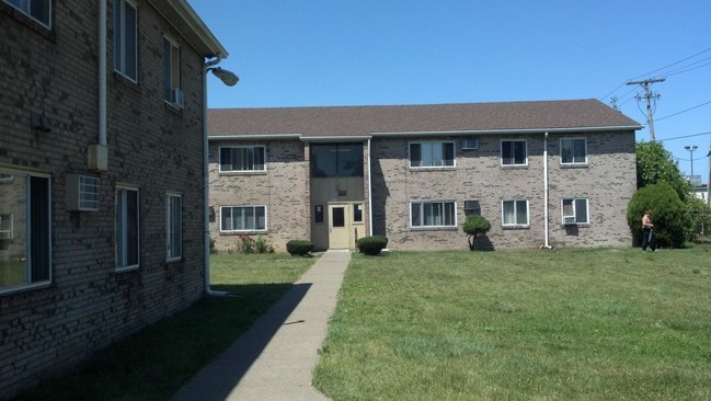 Property Photos - Graystone Apartments
