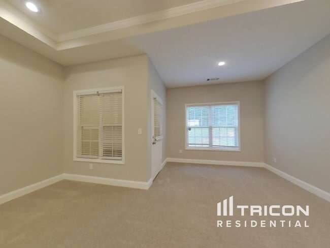Building Photo - 628 Morgans Trace